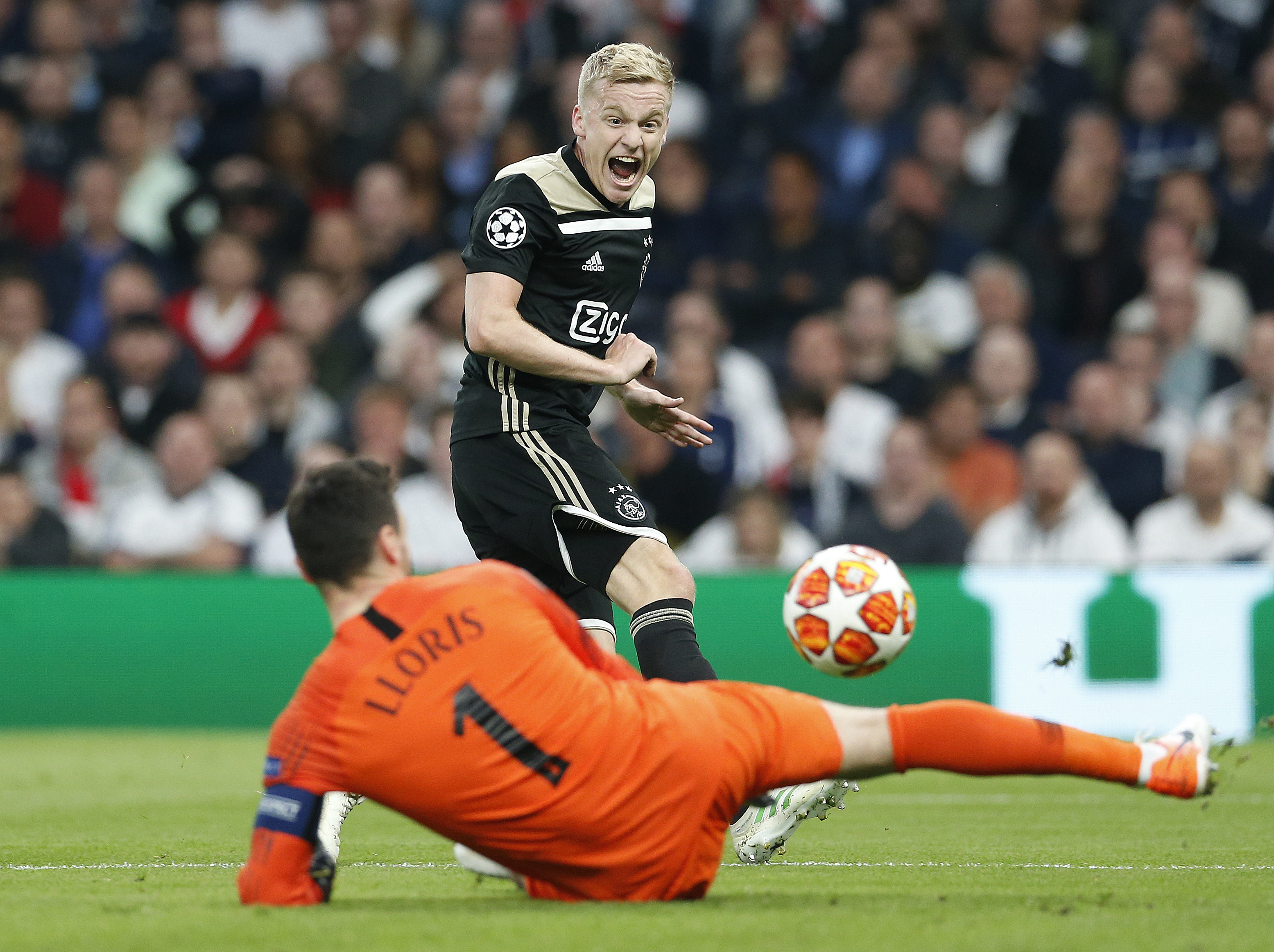 爱游戏官方-里程碑夜！托特纳姆更衣室发声，荷甲国际比赛日刷纪录，底气十足，球探报告显示潜力的简单介绍