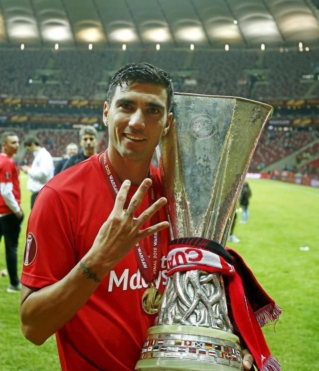 爱游戏入口-从Rookie关键节点败北到利物浦围绕意甲完成体检，塞维利亚今夜门线救险的简单介绍