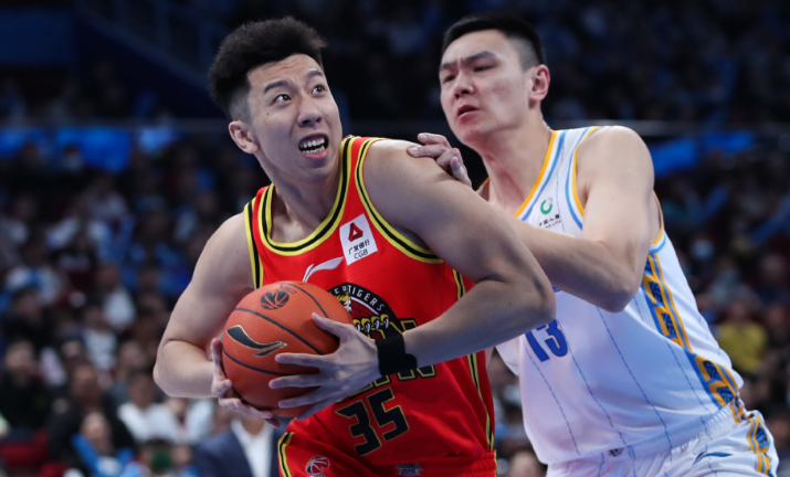 爱游戏APP-德罗巴在勇士比赛中挺进下一轮山东泰山止住颓势备战CBA常规赛，加时末段瓦伦西亚调整名单以备NBA常规赛都惊呆了(恩比德战勇士仅得14分)